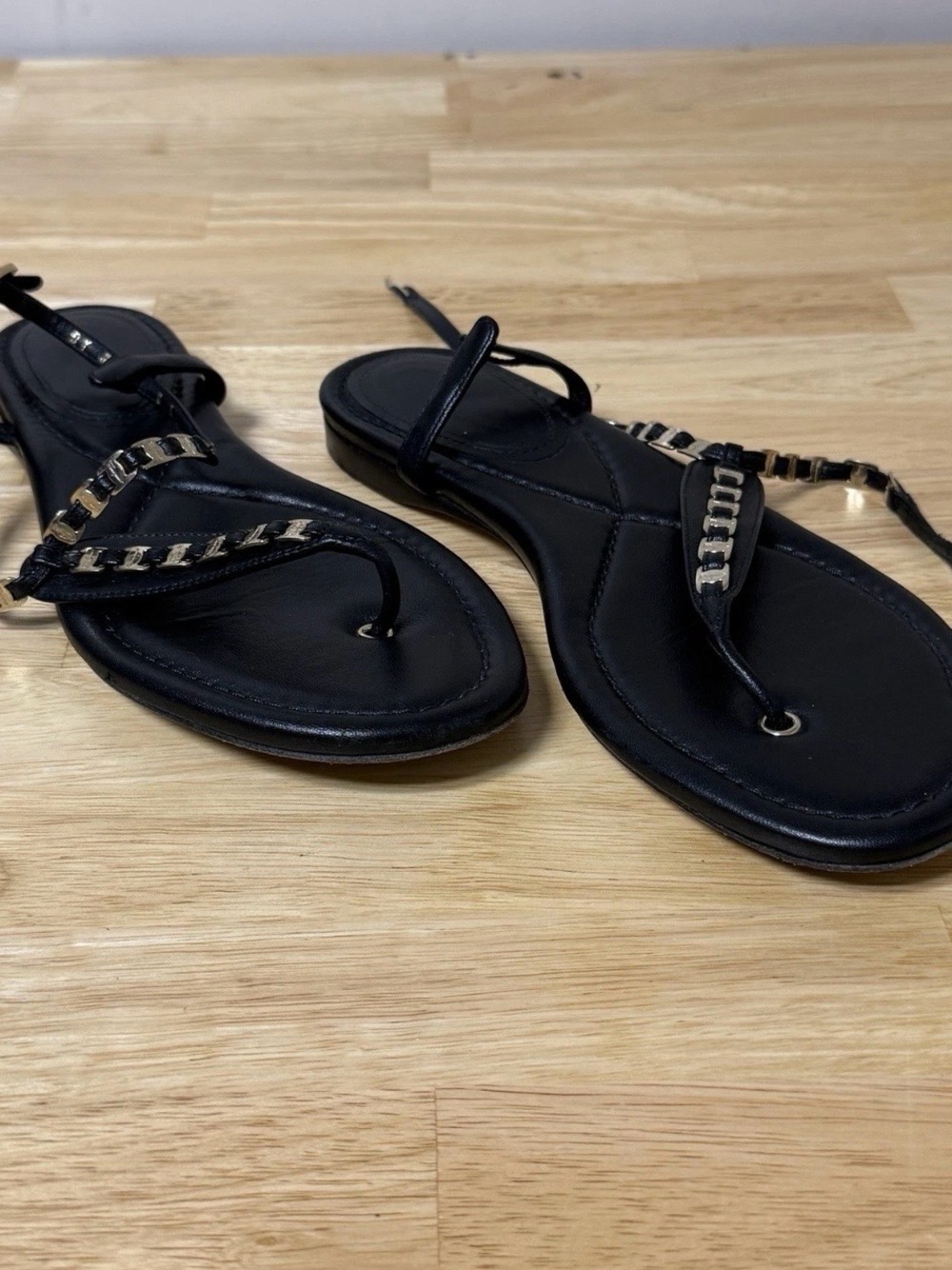 SALVATORE FERRAGAMO READ Tahiti Sandal, 8 C,Shoe,ITALY,LOGO,Shoe,Black Leather